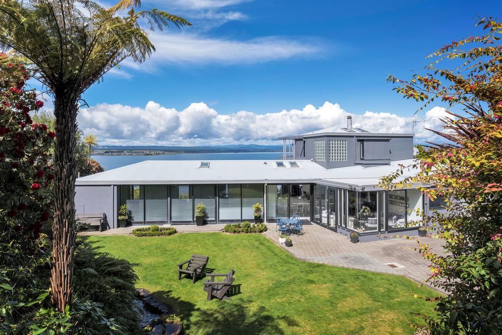 Serenity On Wakeman Taupo Exterior foto