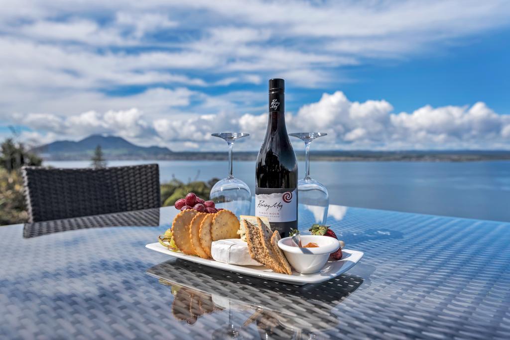 Serenity On Wakeman Taupo Exterior foto